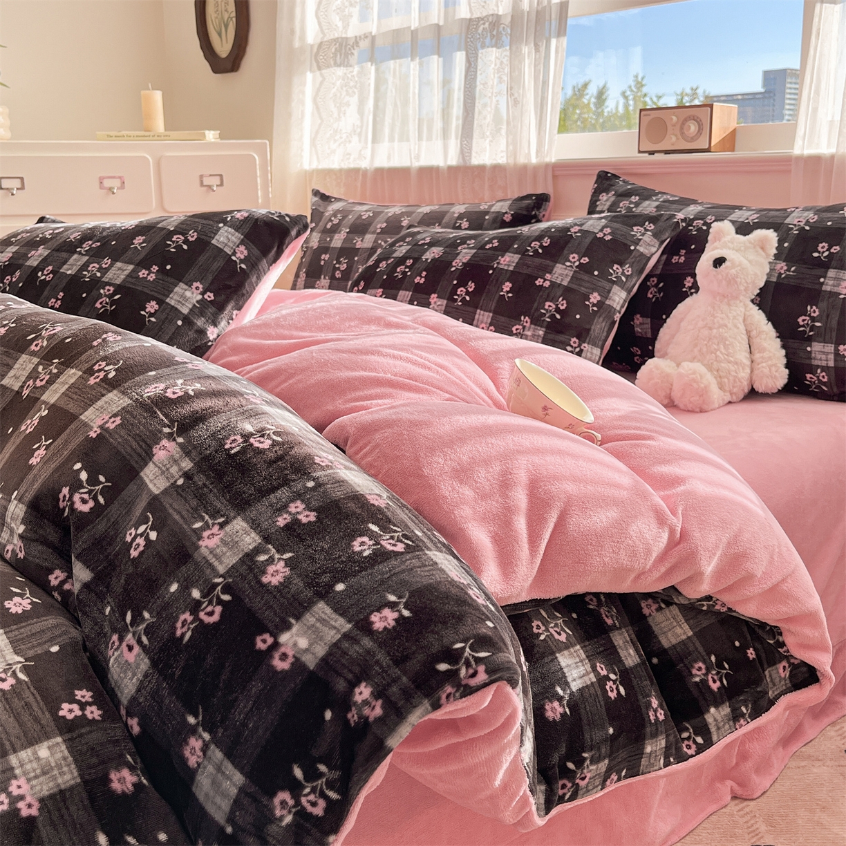 91家纺网 家纺一手货源 找家纺 欧尚家纺 2025新款跑量牛奶绒四件套 魅图