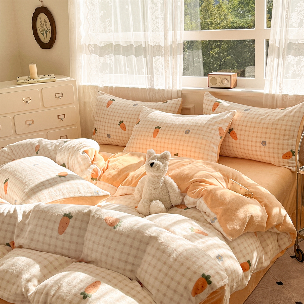 91家纺网 家纺一手货源 找家纺 欧尚家纺 2025新款跑量牛奶绒四件套 萝卜