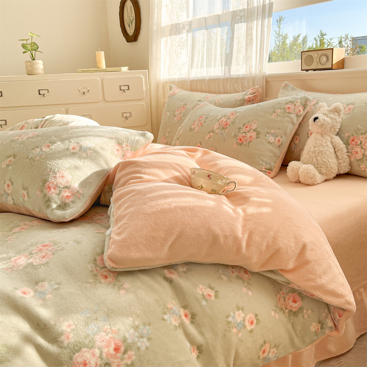 91家纺网 家纺一手货源 找家纺 欧尚家纺 2025新款跑量牛奶绒四件套 沐熙花