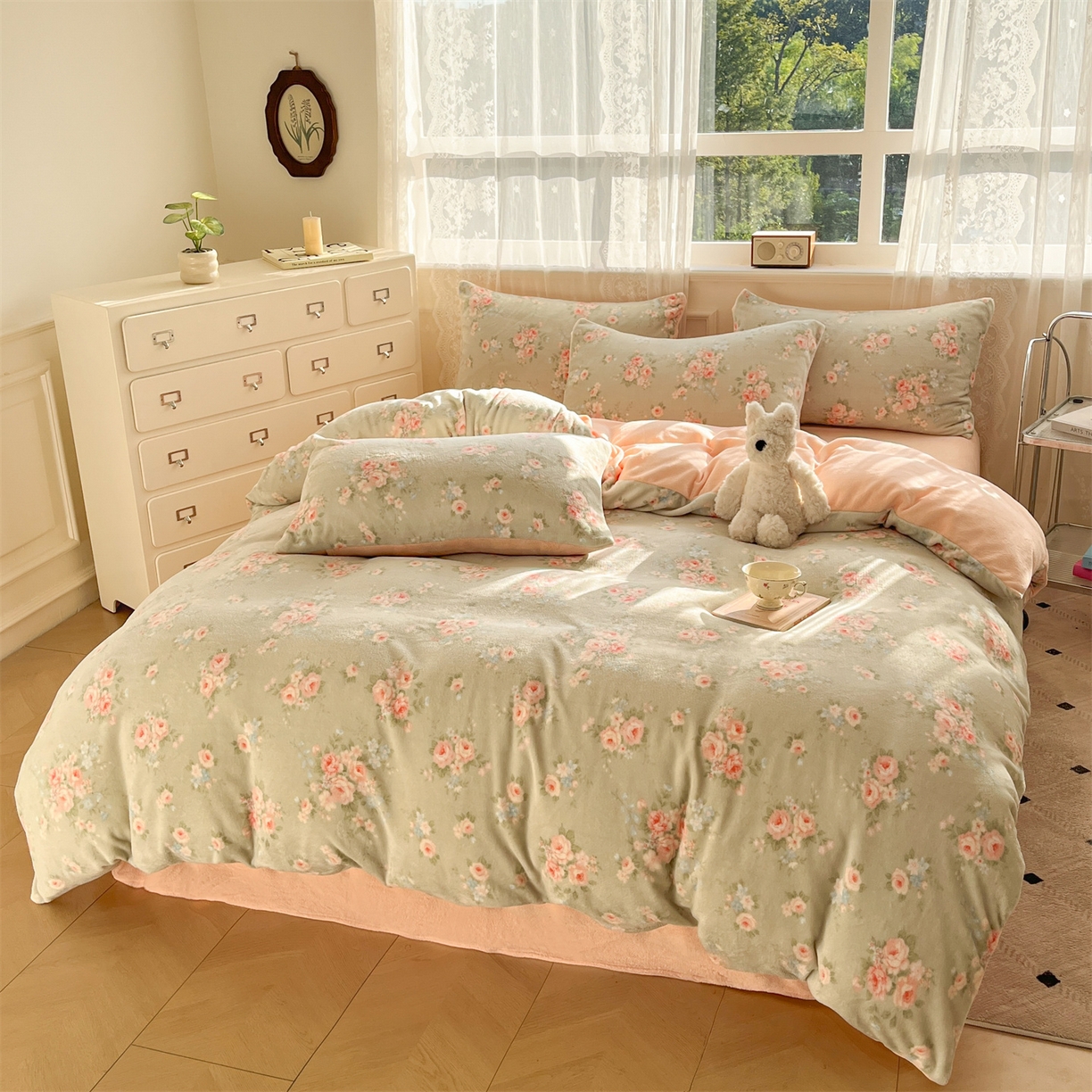 91家纺网 家纺一手货源 找家纺 欧尚家纺 2025新款跑量牛奶绒四件套 沐熙花