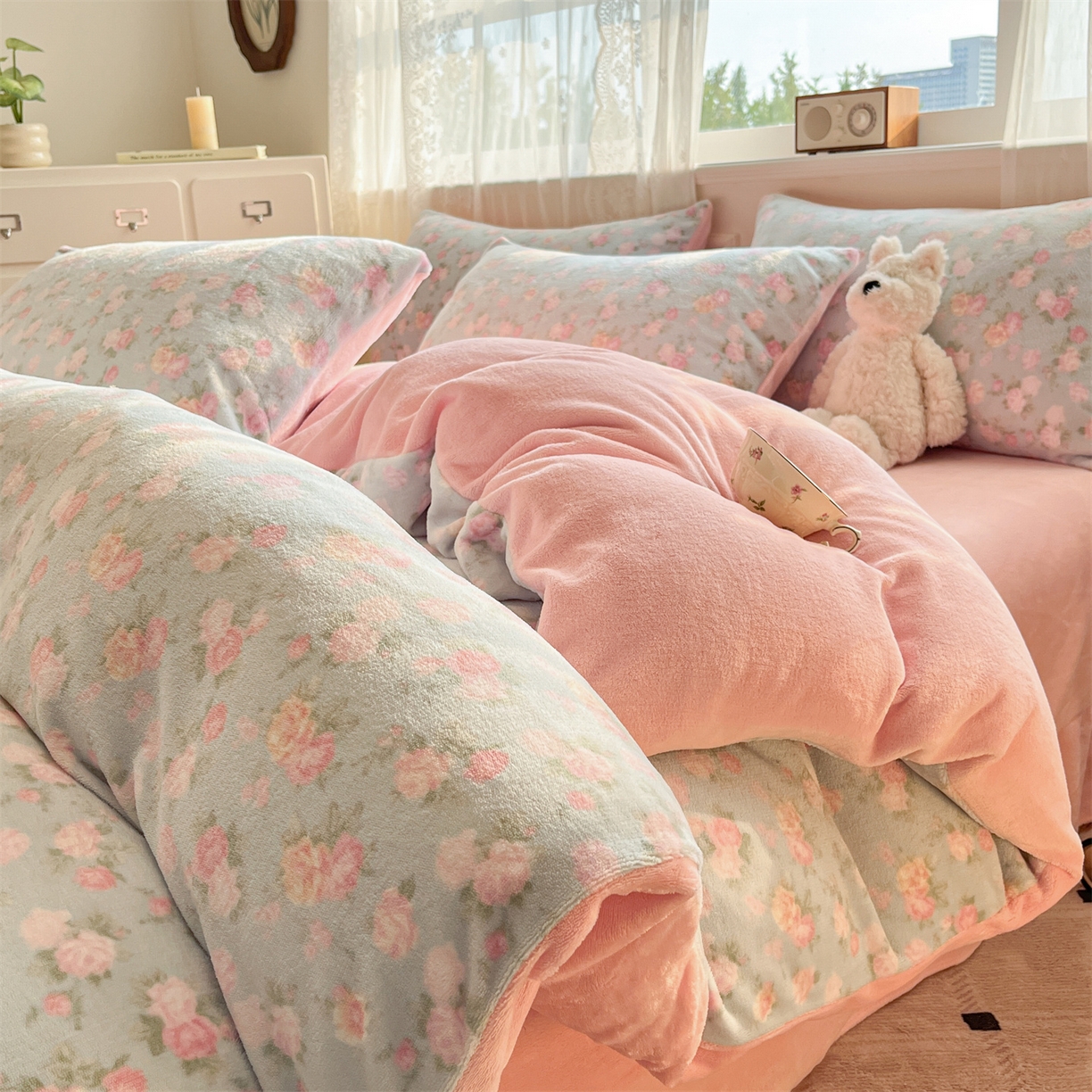 91家纺网 家纺一手货源 找家纺 欧尚家纺 2025新款跑量牛奶绒四件套 温馨花语