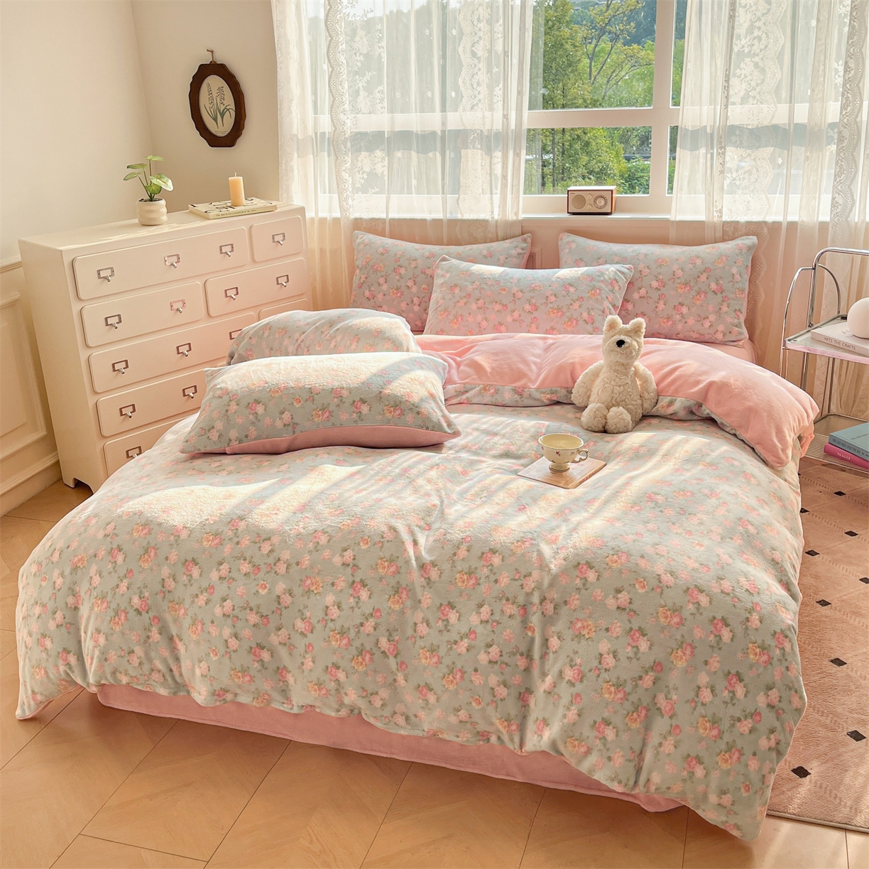 91家纺网 家纺一手货源 找家纺 欧尚家纺 2025新款跑量牛奶绒四件套 温馨花语