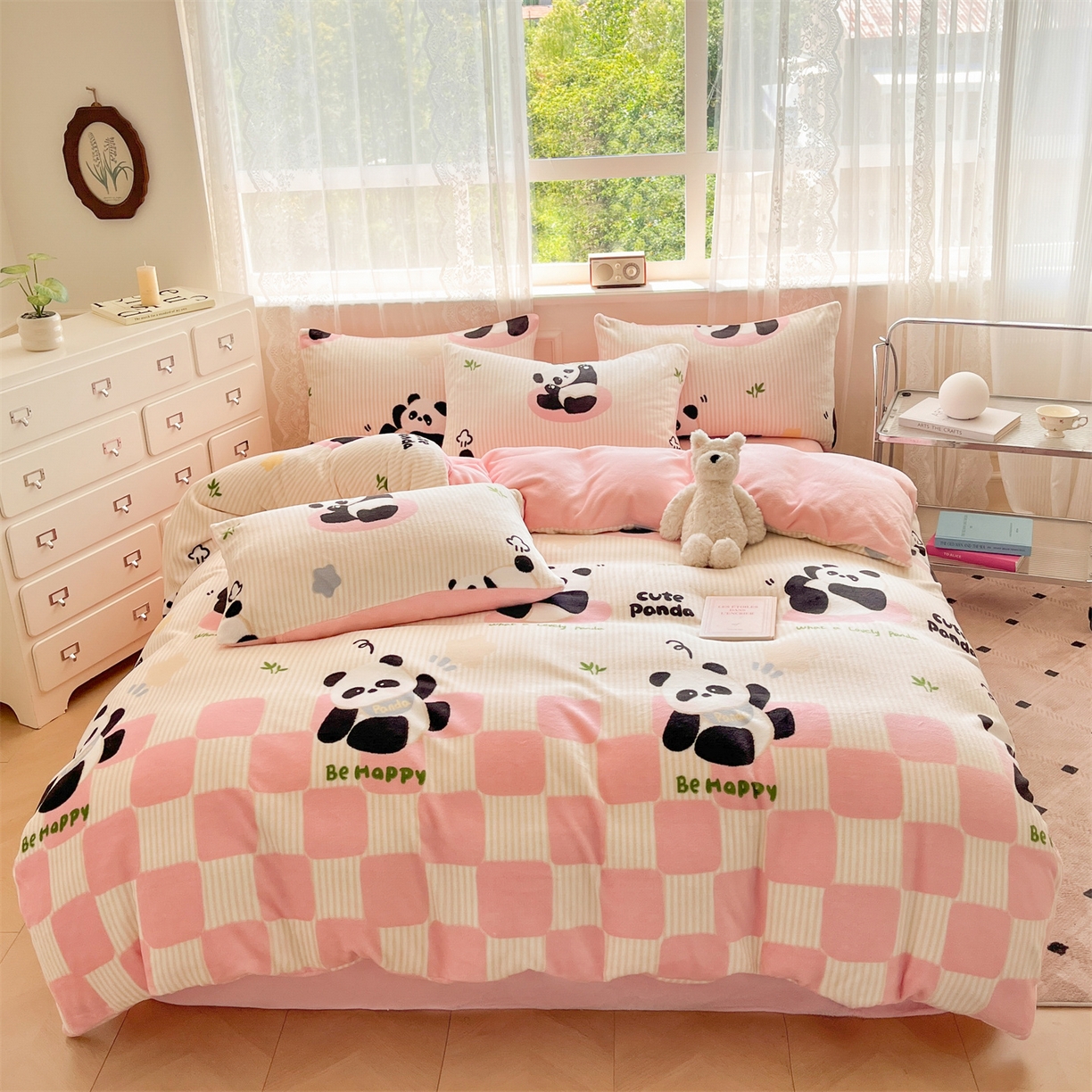 欧尚家纺 2025新款跑量牛奶绒四件套 小熊猫粉