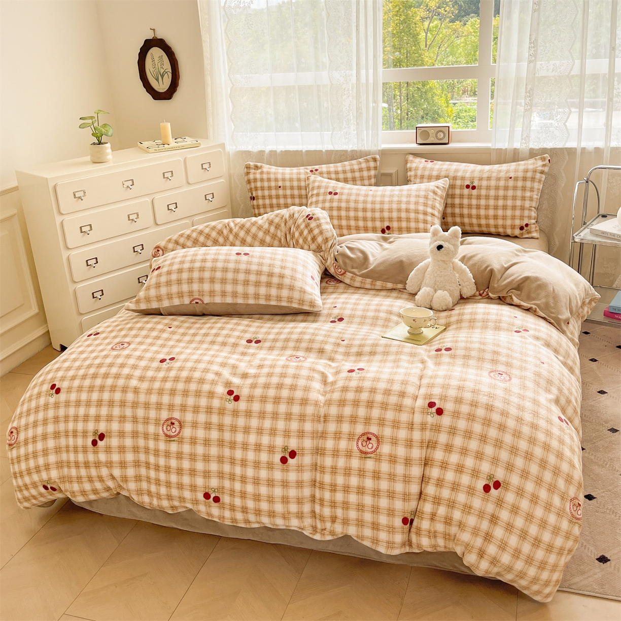 91家纺网 家纺一手货源 找家纺 欧尚家纺 2025新款跑量牛奶绒四件套 樱桃语录