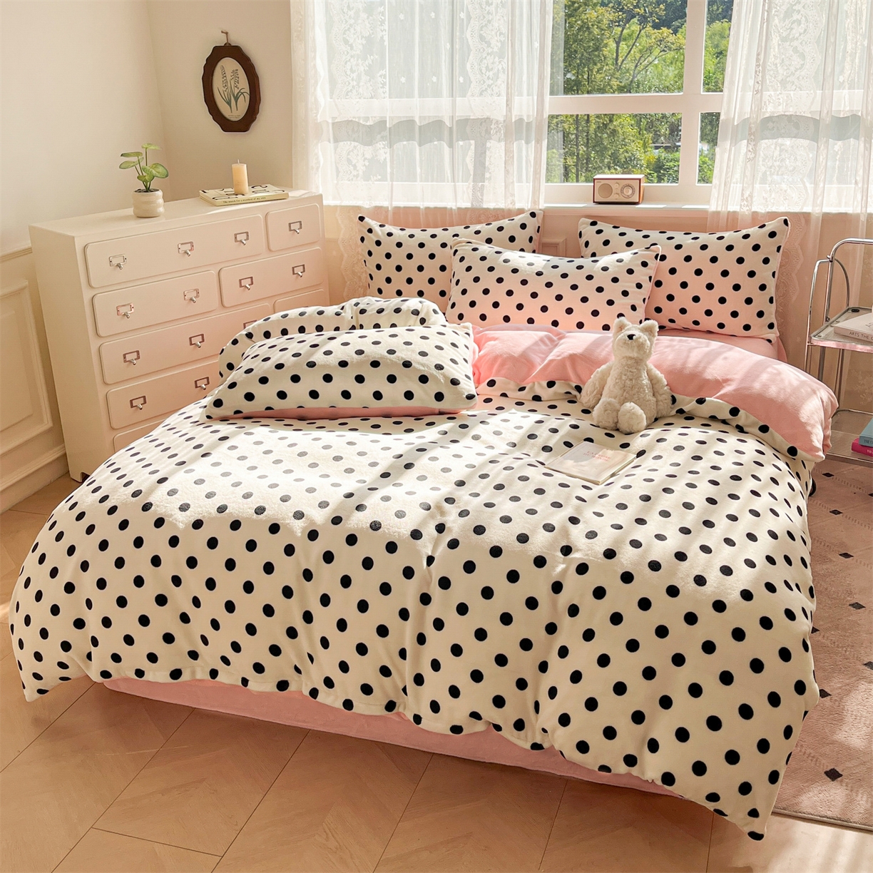 91家纺网 家纺一手货源 找家纺 欧尚家纺 2025新款跑量牛奶绒四件套 白波点