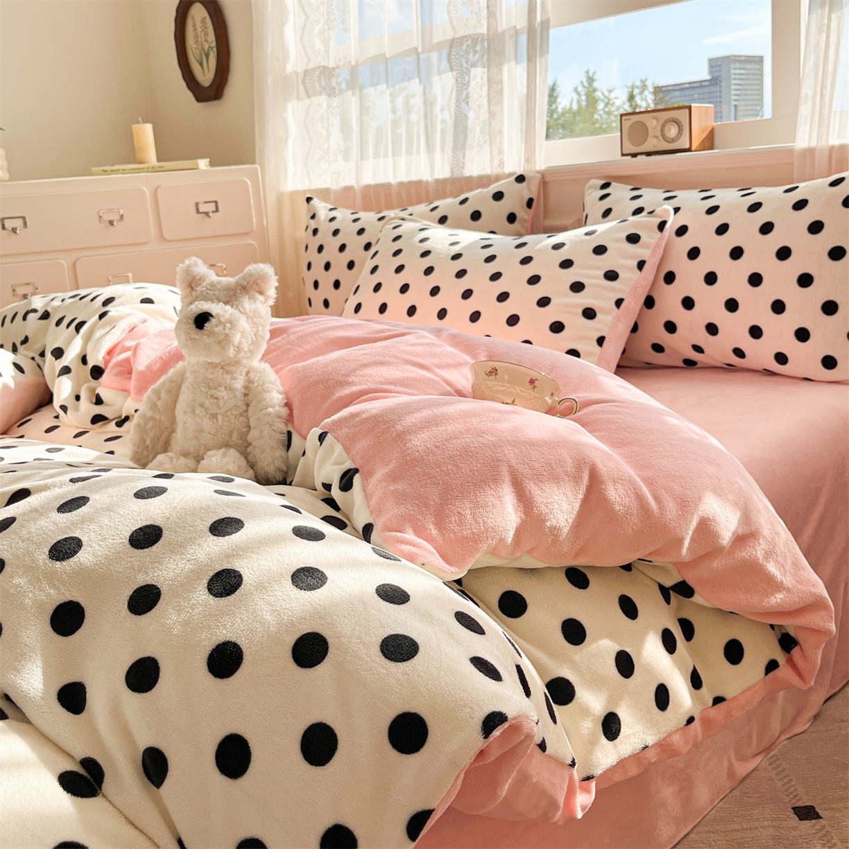 91家纺网 家纺一手货源 找家纺 欧尚家纺 2025新款跑量牛奶绒四件套 白波点