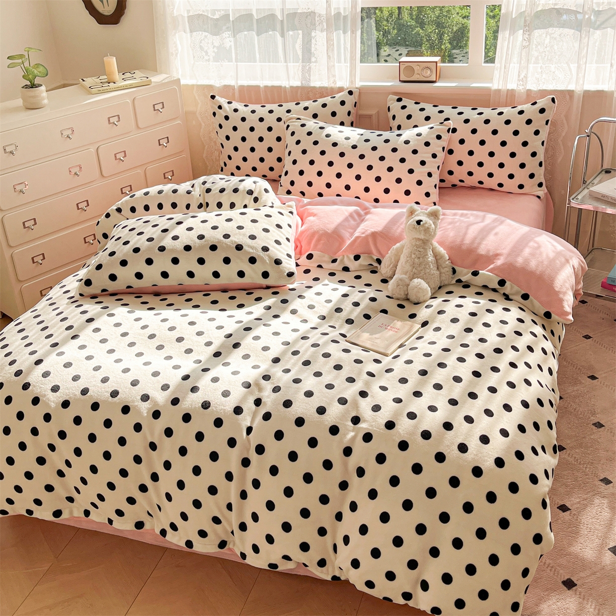 91家纺网 家纺一手货源 找家纺 欧尚家纺 2025新款跑量牛奶绒四件套 白波点