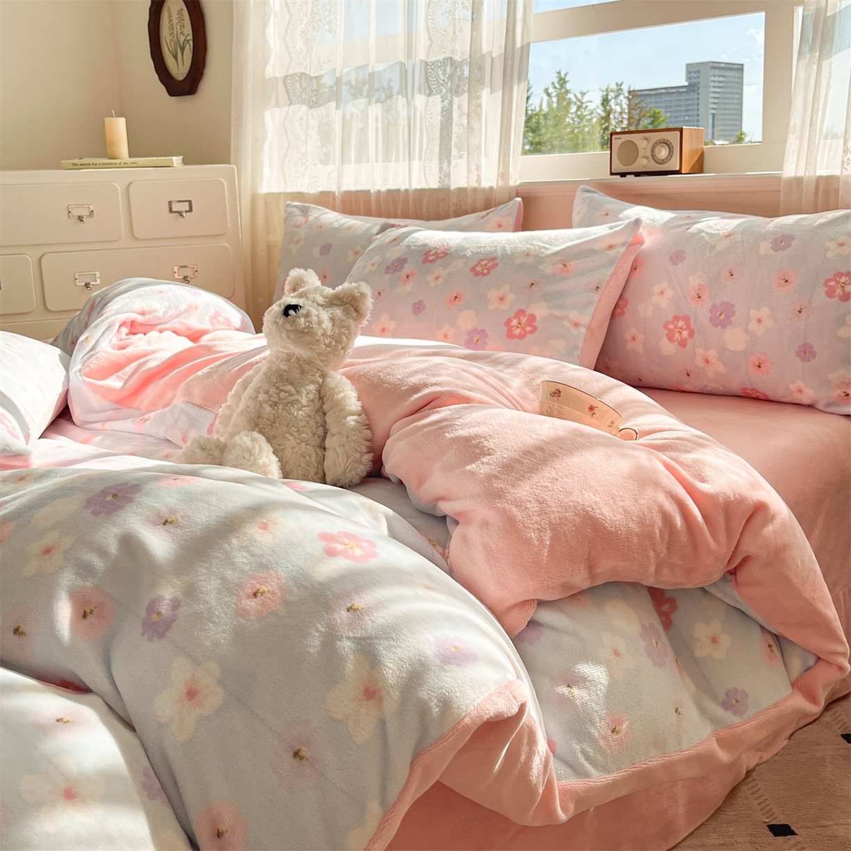 91家纺网 家纺一手货源 找家纺 欧尚家纺 2025新款跑量牛奶绒四件套 花海