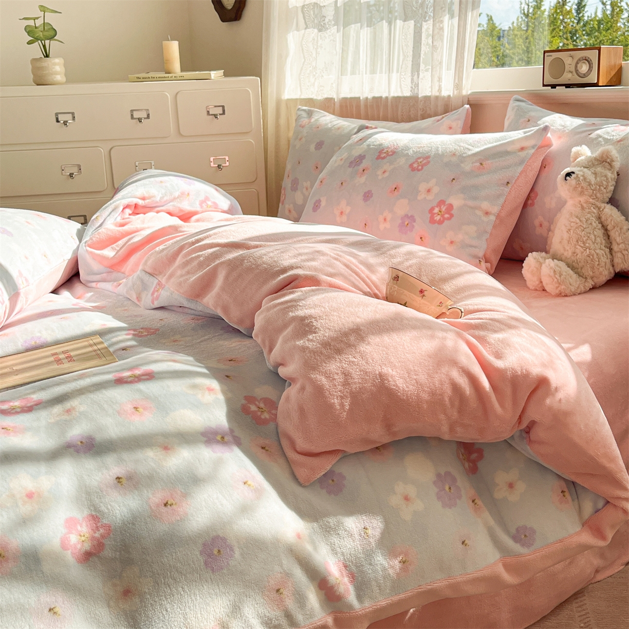 91家纺网 家纺一手货源 找家纺 欧尚家纺 2025新款跑量牛奶绒四件套 花海