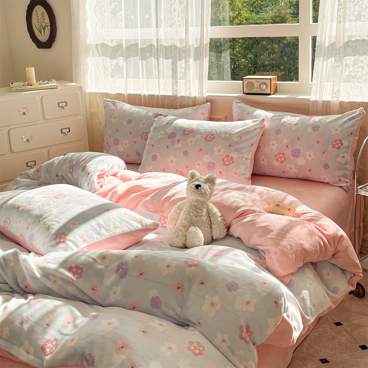 91家纺网 家纺一手货源 找家纺 欧尚家纺 2025新款跑量牛奶绒四件套 花海