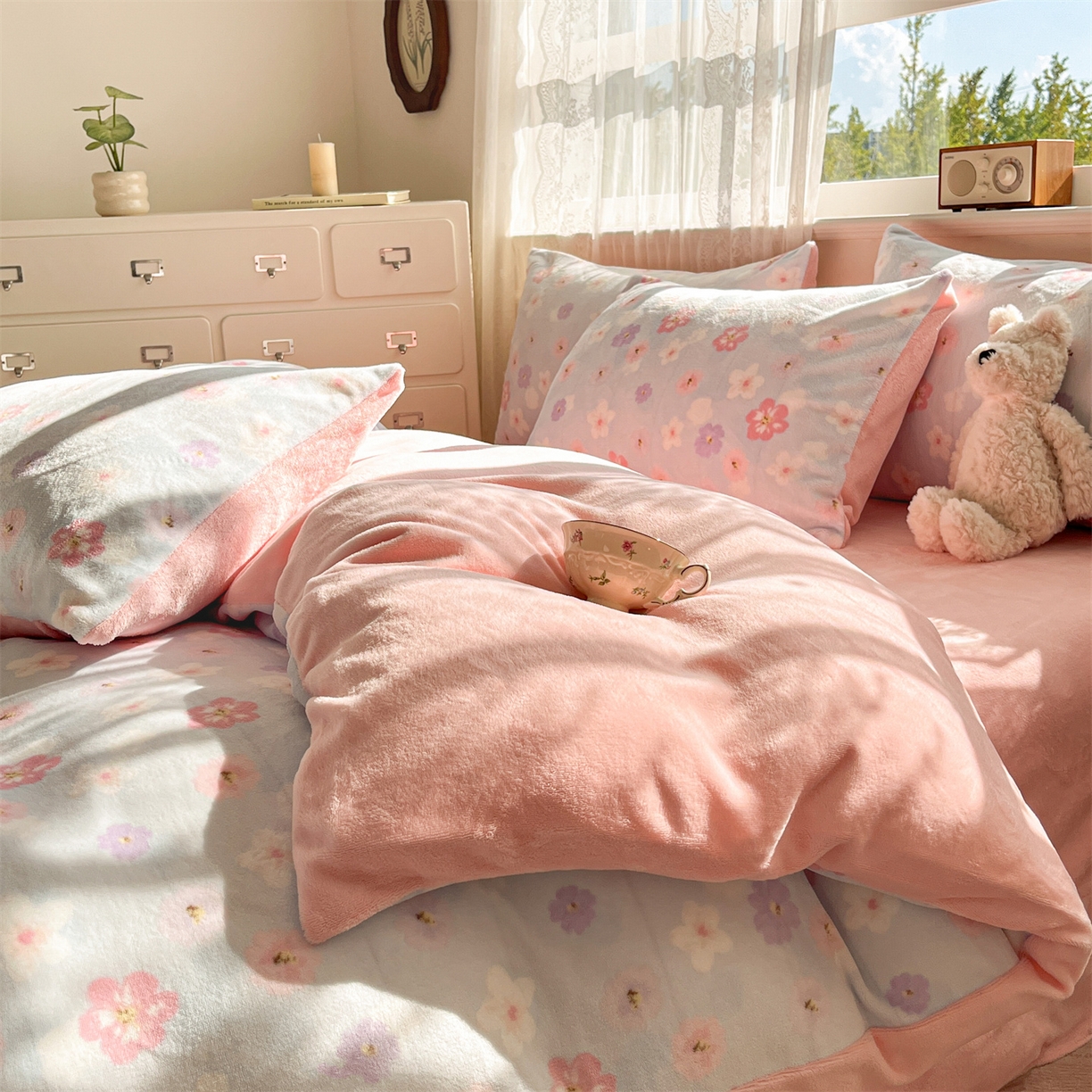 91家纺网 家纺一手货源 找家纺 欧尚家纺 2025新款跑量牛奶绒四件套 花海