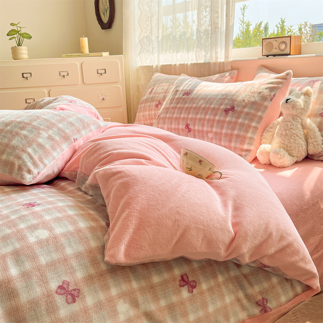 91家纺网 家纺一手货源 找家纺 欧尚家纺 2025新款跑量牛奶绒四件套 相思粉