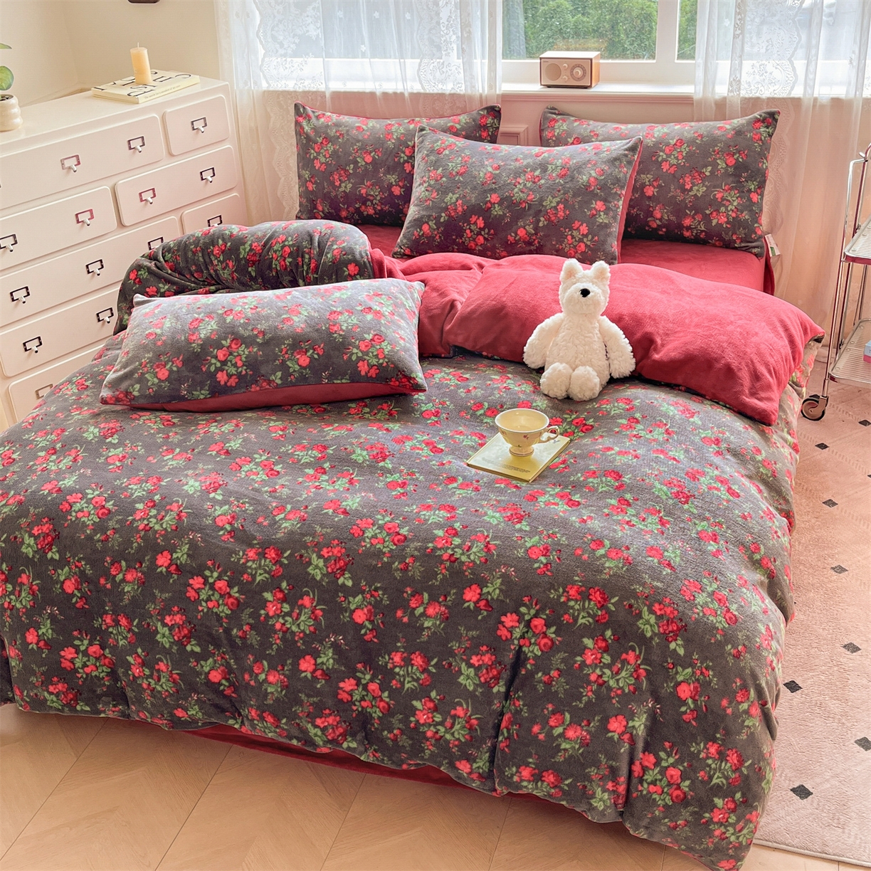 91家纺网 家纺一手货源 找家纺 欧尚家纺 2025新款跑量牛奶绒四件套 玫瑰故事