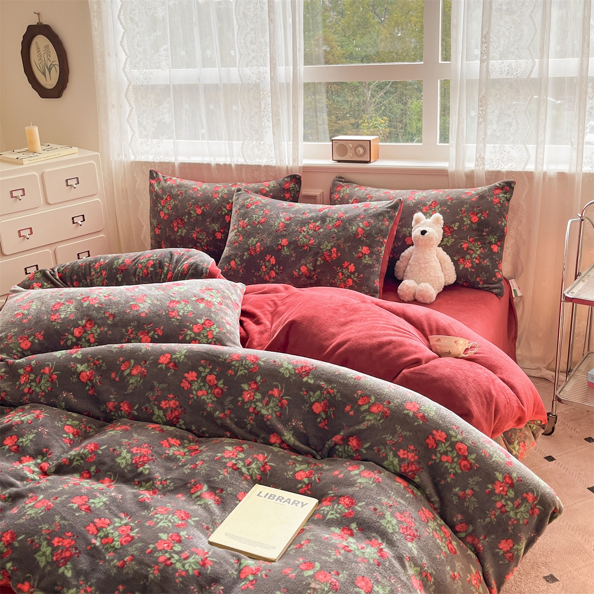 91家纺网 家纺一手货源 找家纺 欧尚家纺 2025新款跑量牛奶绒四件套 玫瑰故事