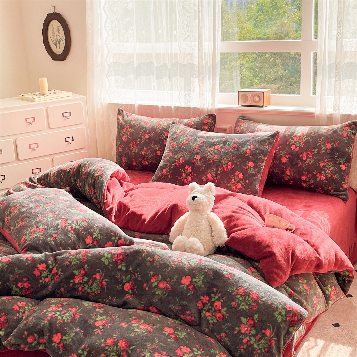 91家纺网 家纺一手货源 找家纺 欧尚家纺 2025新款跑量牛奶绒四件套 玫瑰故事