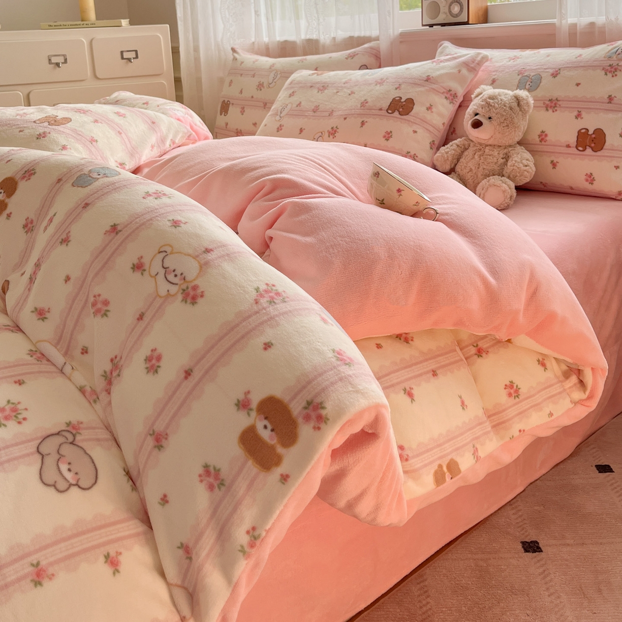 91家纺网 家纺一手货源 找家纺 欧尚家纺 2025新款跑量牛奶绒四件套 呆小萌