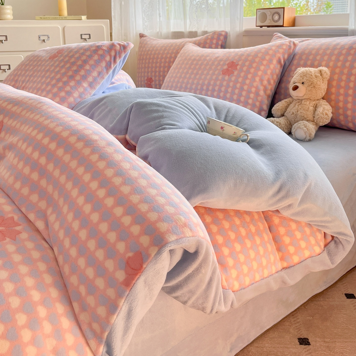 91家纺网 家纺一手货源 找家纺 欧尚家纺 2025新款跑量牛奶绒四件套 蓝色天空