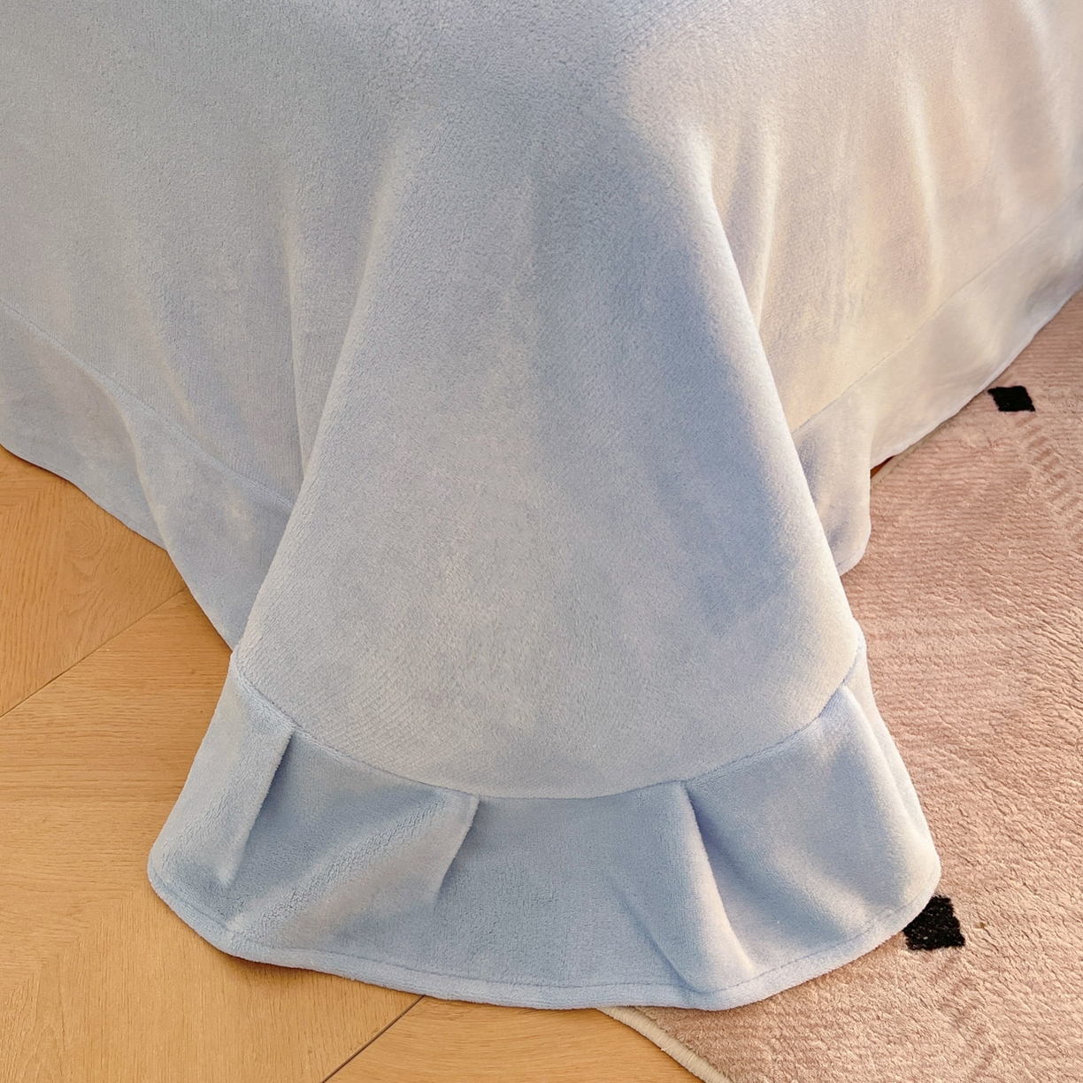 91家纺网 家纺一手货源 找家纺 欧尚家纺 2025新款跑量牛奶绒四件套 蓝色天空