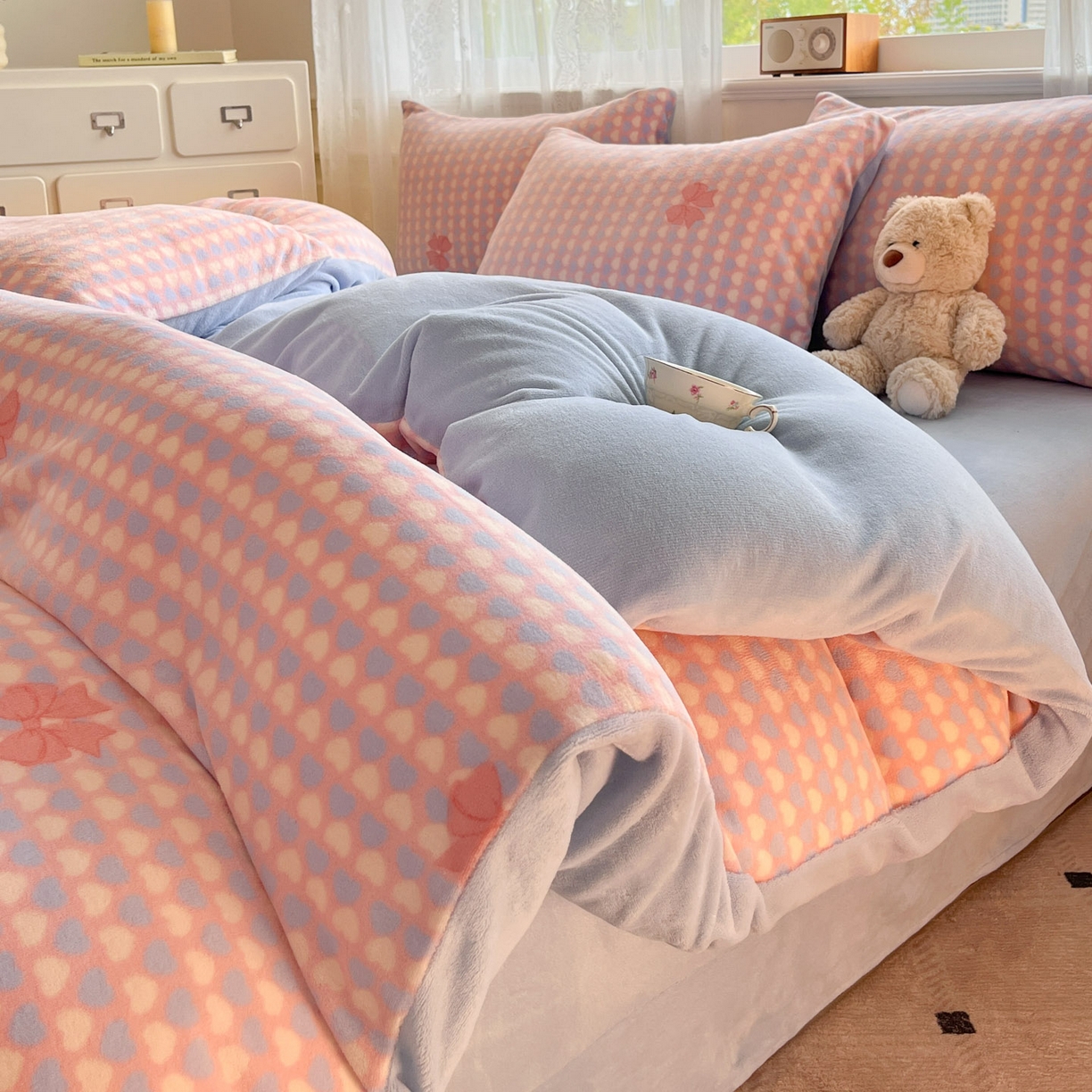 91家纺网 家纺一手货源 找家纺 欧尚家纺 2025新款跑量牛奶绒四件套 蓝色天空