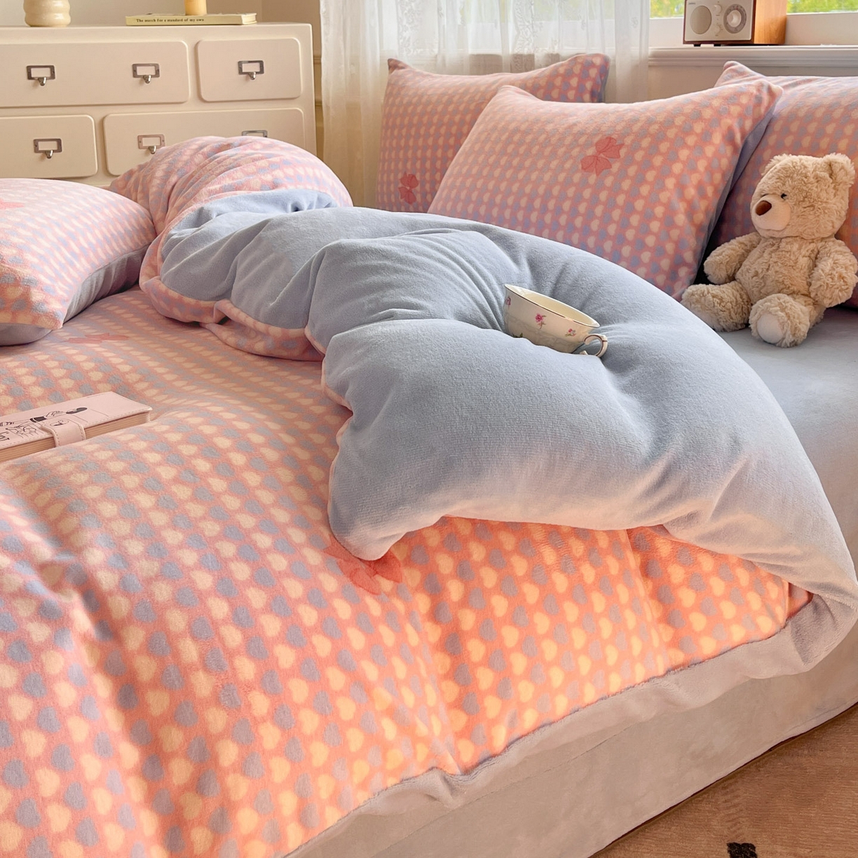 91家纺网 家纺一手货源 找家纺 欧尚家纺 2025新款跑量牛奶绒四件套 蓝色天空