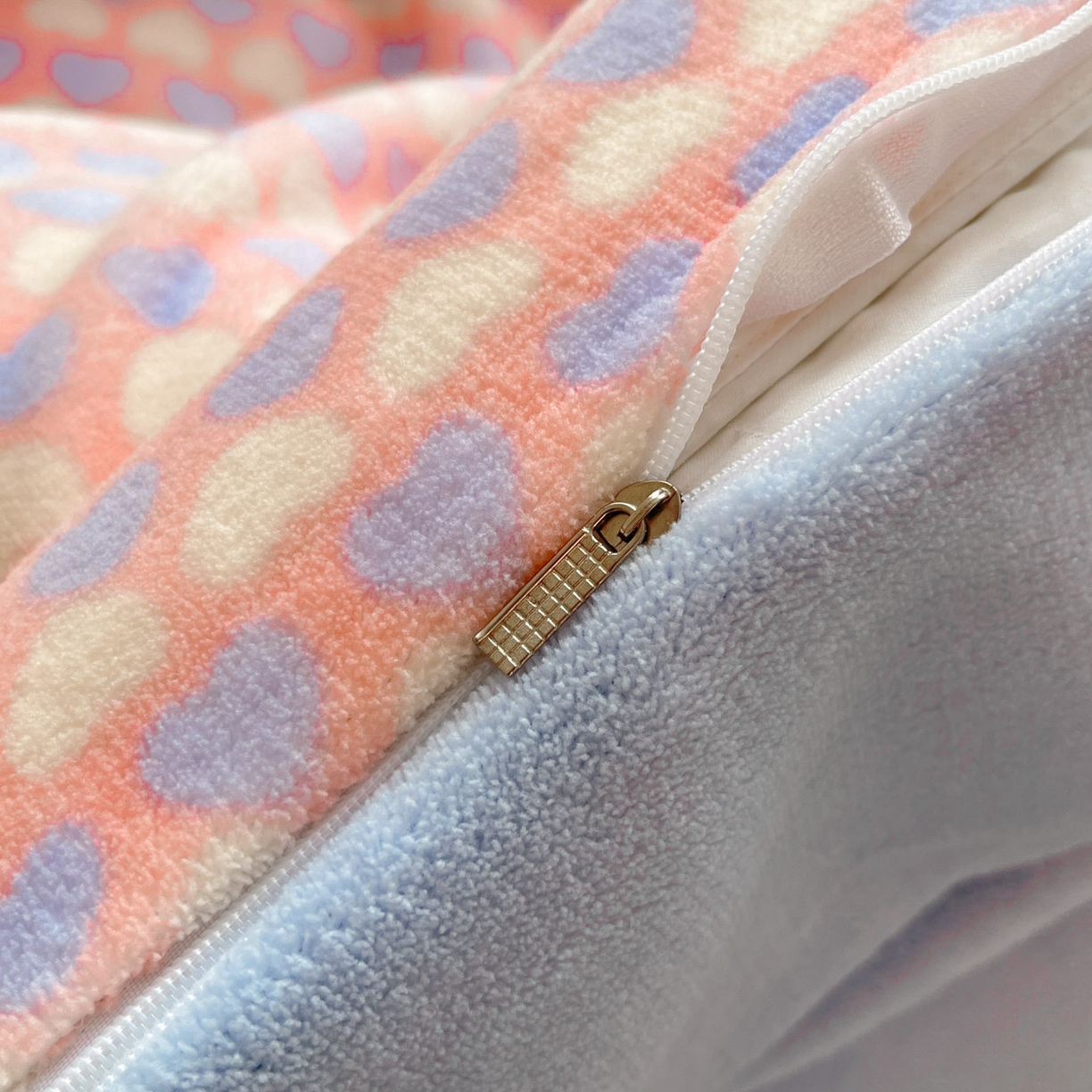 91家纺网 家纺一手货源 找家纺 欧尚家纺 2025新款跑量牛奶绒四件套 蓝色天空