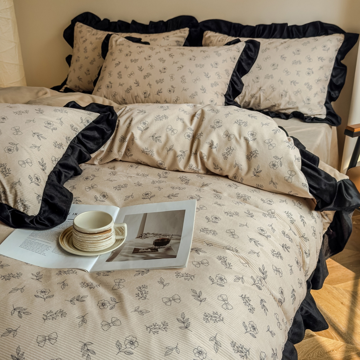 91家纺网 家纺一手货源 找家纺 启发 2025新款法式赫本风灯芯绒印花四件套 森系小花