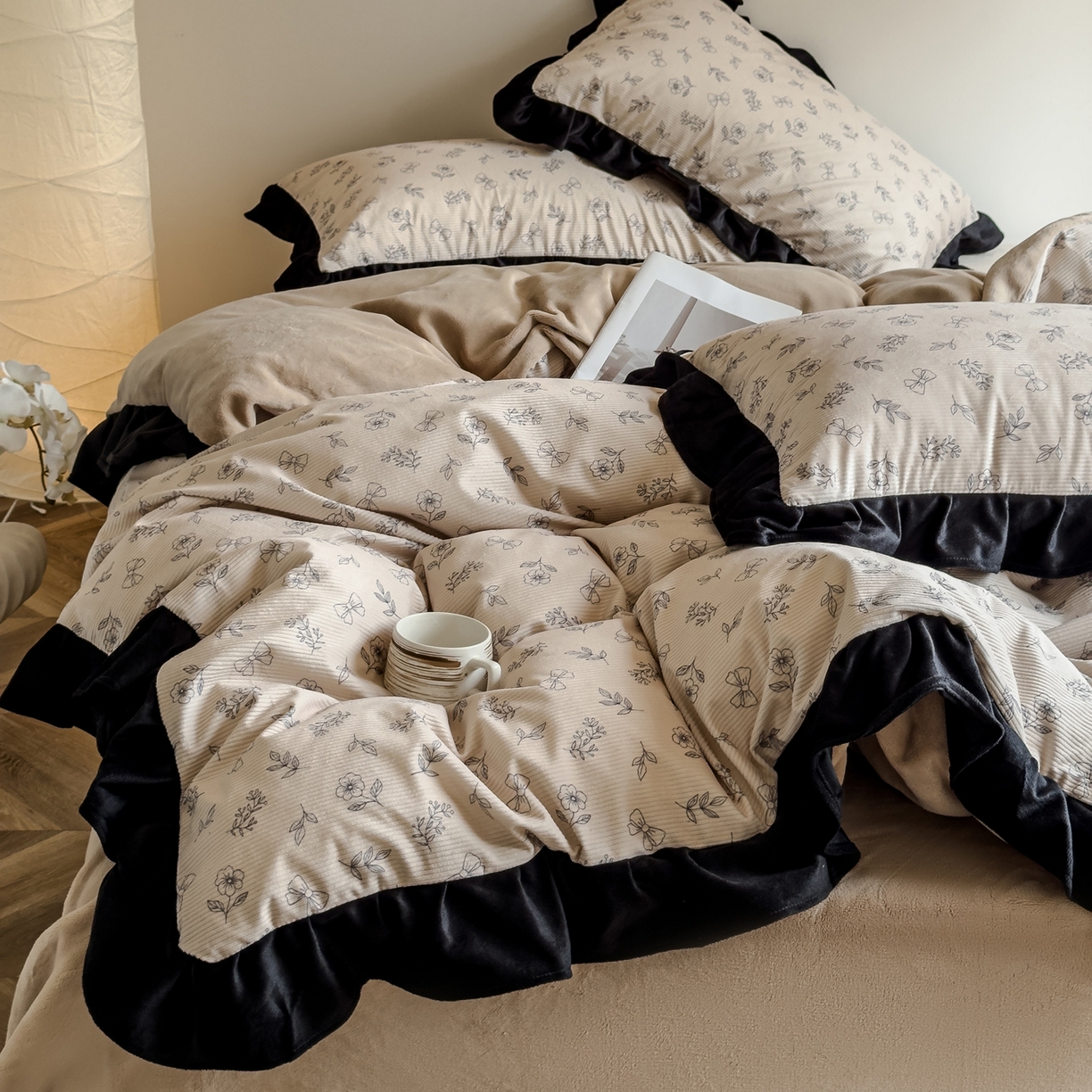 91家纺网 家纺一手货源 找家纺 启发 2025新款法式赫本风灯芯绒印花四件套 森系小花