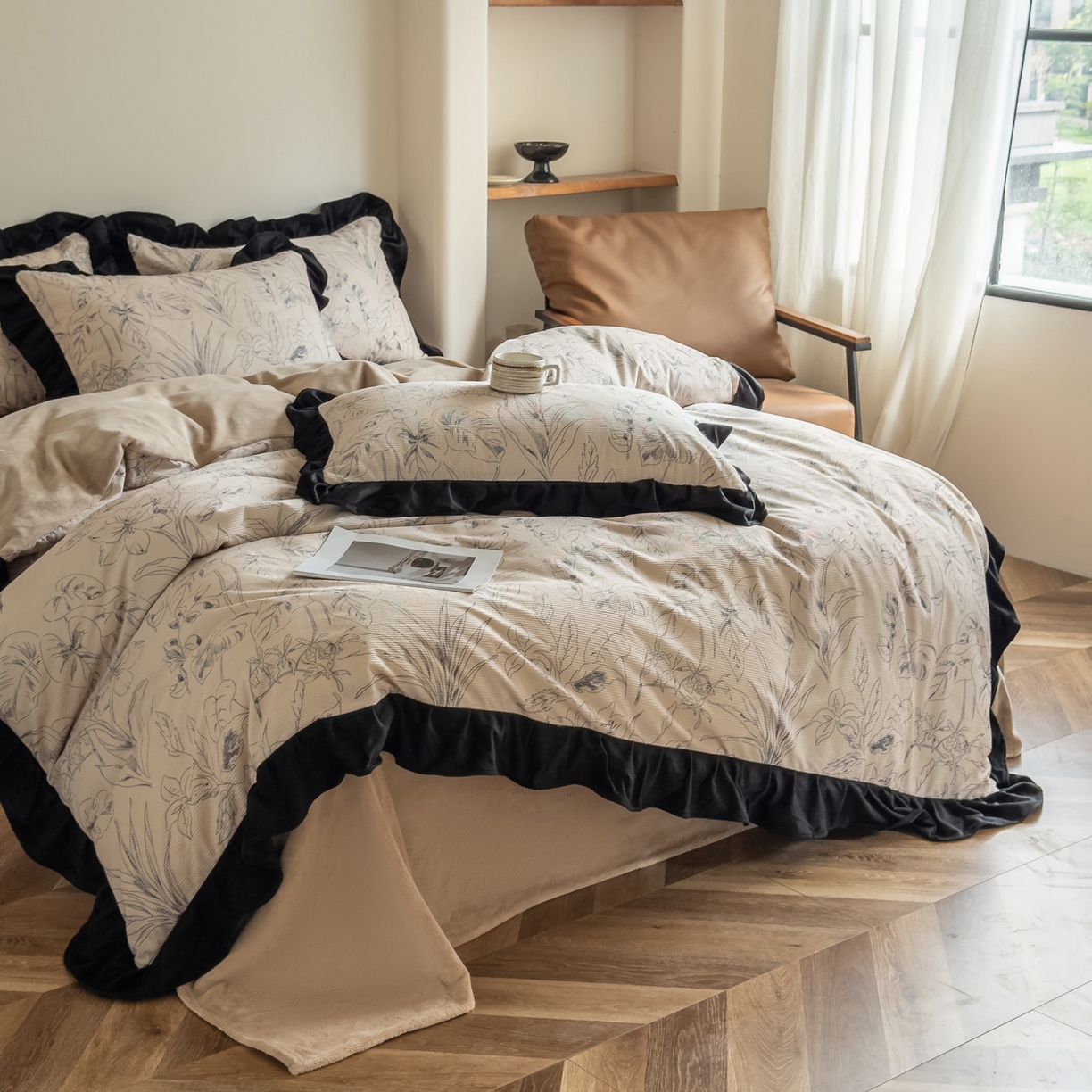 91家纺网 家纺一手货源 找家纺 启发 2025新款法式赫本风灯芯绒印花四件套 山水情缘