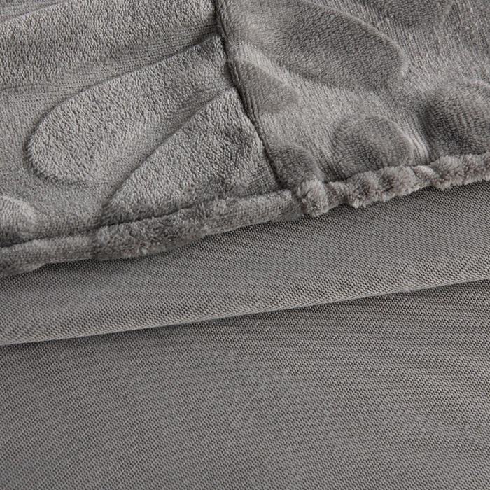 91家纺网 家纺一手货源 找家纺 给笠 2025新款220克牛奶绒大树叶单床笠 床笠单件 剪花大树叶 银灰