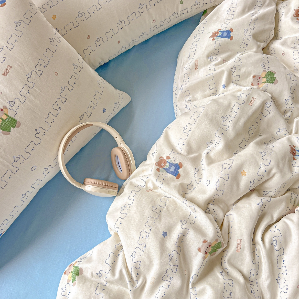 91家纺网 家纺一手货源 找家纺 典曼家纺 2025新款双层纱四件套 假日小熊