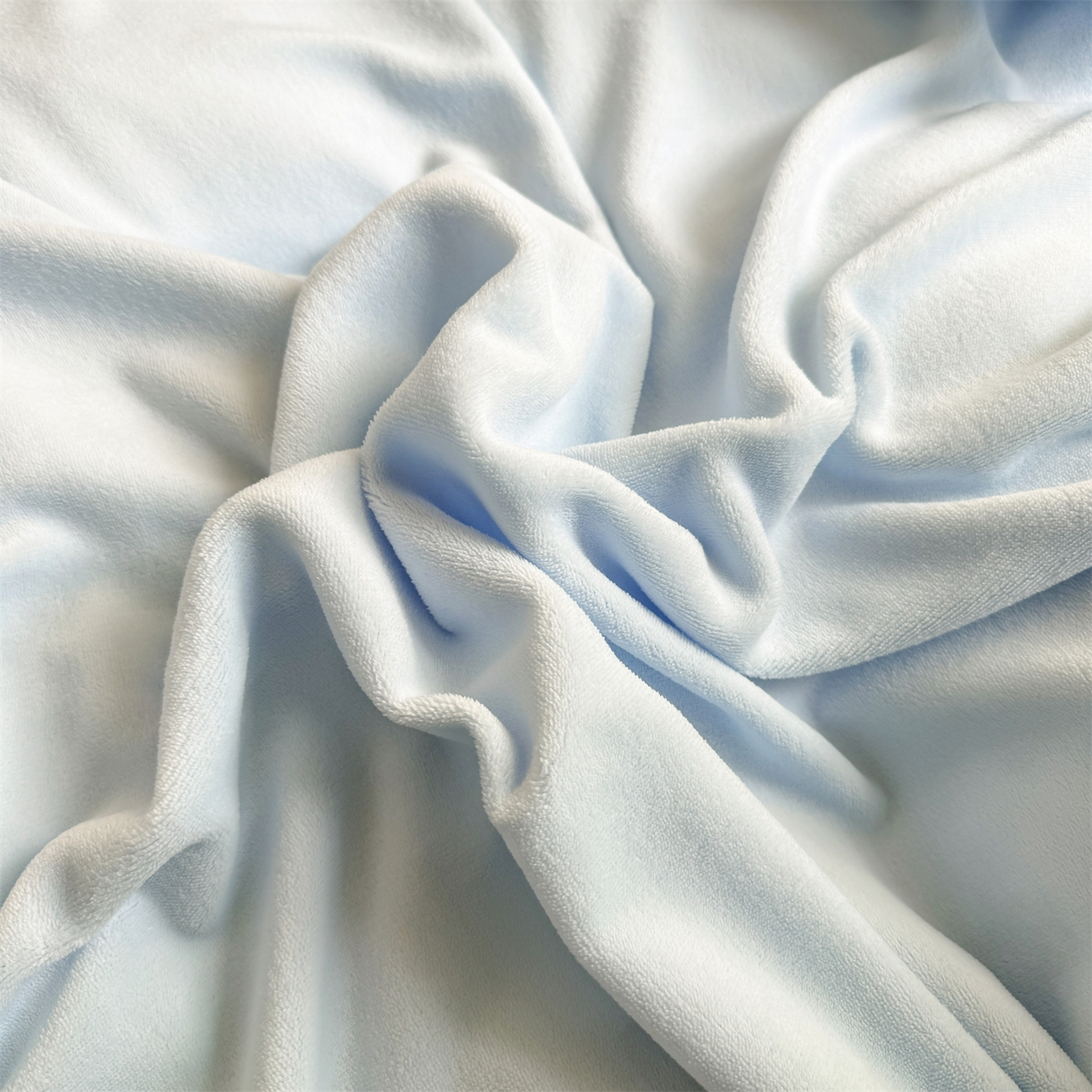 91家纺网 家纺一手货源 找家纺 艾特你 2025新款毛巾绣大眼睛撞色奶油格子牛奶绒四件套 绒-天蓝黄格