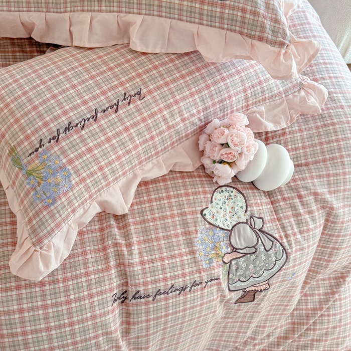 91家纺网 家纺一手货源 找家纺 优迈 2025秋冬新款色织水洗棉贴布花边款四件套 童趣-洋气红