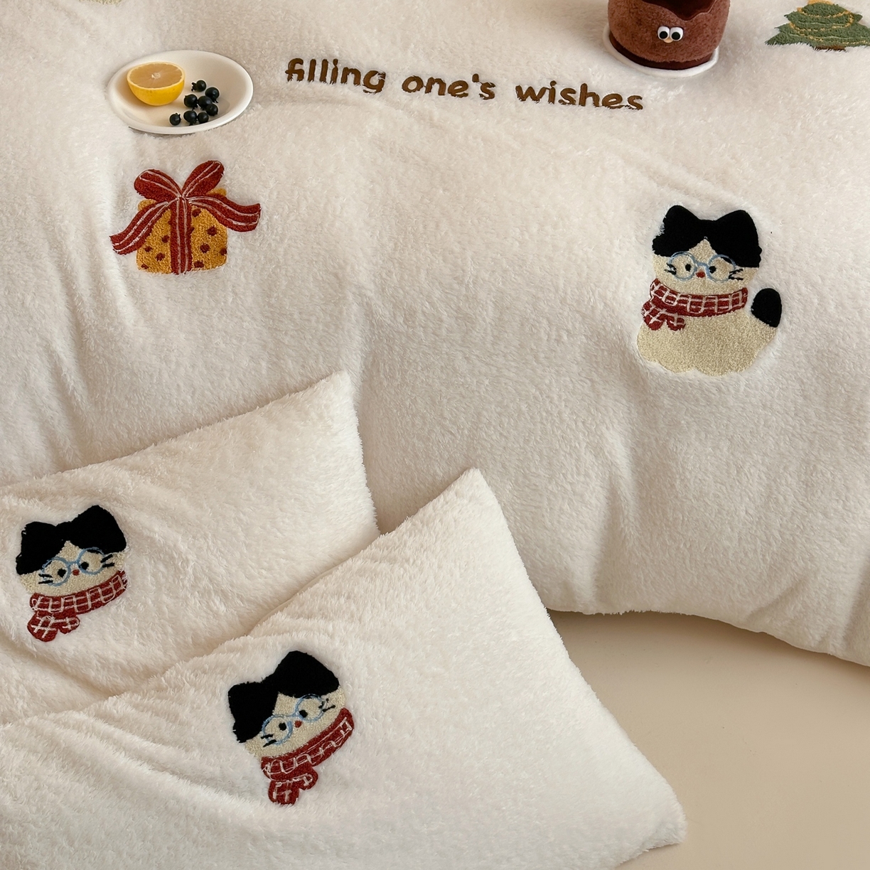 91家纺网 家纺一手货源 找家纺 （总）圆岛家纺 2025新款泰迪绒毛巾绣牛奶绒四件套