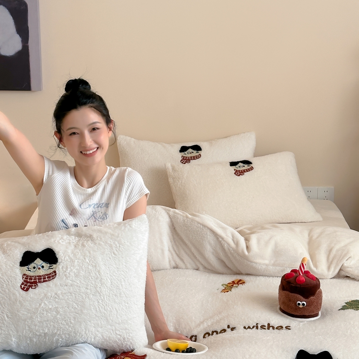 91家纺网 家纺一手货源 找家纺 （总）圆岛家纺 2025新款泰迪绒毛巾绣牛奶绒四件套