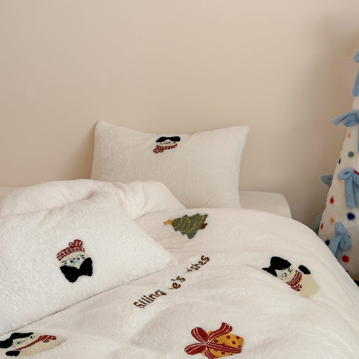 91家纺网 家纺一手货源 找家纺 （总）圆岛家纺 2025新款泰迪绒毛巾绣牛奶绒四件套