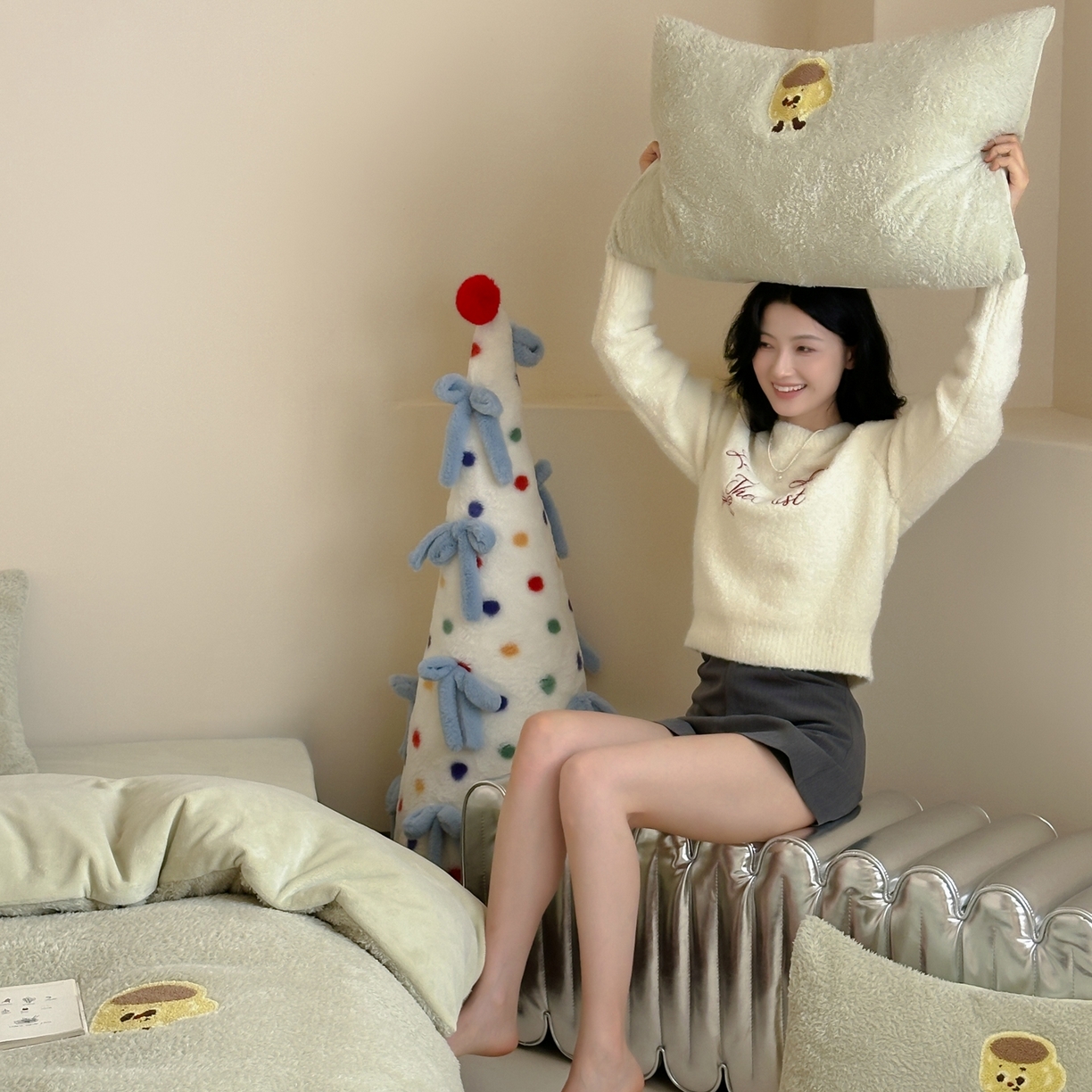 91家纺网 家纺一手货源 找家纺 圆岛家纺 2025新款泰迪绒毛巾绣牛奶绒四件套 面包熊