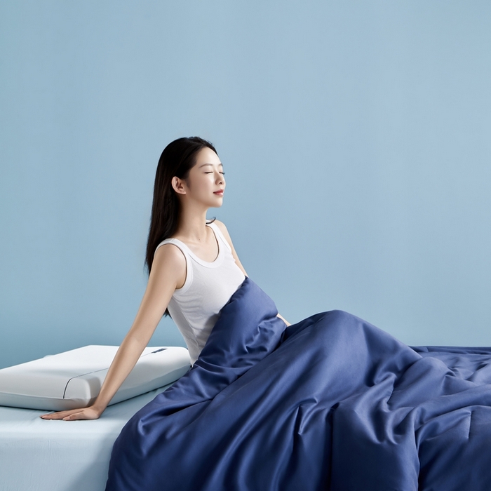 91家纺网 家纺一手货源 找家纺 观月轩家纺 2025新款酣睡星球双层深睡控温被PRO2.0被子被芯 远山蓝