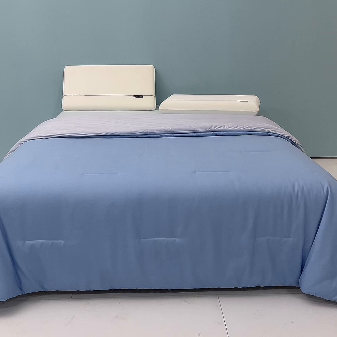 91家纺网 家纺一手货源 找家纺 观月轩家纺 2025新款酣睡星球双层深睡控温被PRO2.0被子被芯 清澄蓝