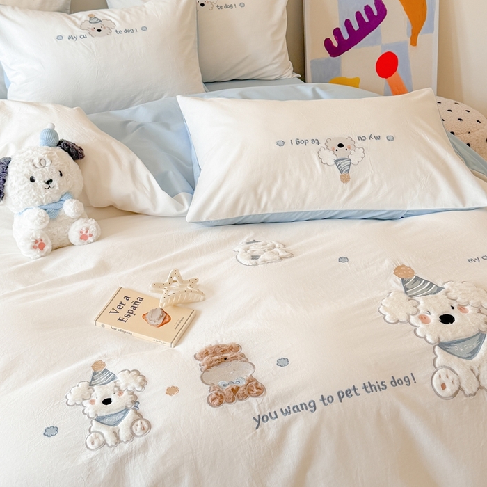 91家纺网 家纺一手货源 找家纺 （总）优迈 2025新款全棉水洗棉贴布卡通四件套-泡芙狗狗