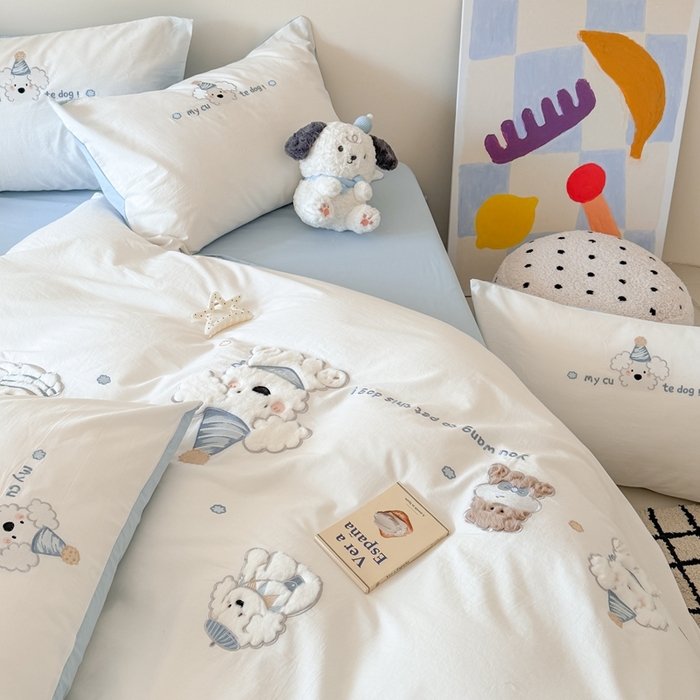 91家纺网 家纺一手货源 找家纺 优迈 2025新款全棉水洗棉贴布卡通四件套-泡芙狗狗 泡芙狗狗-白