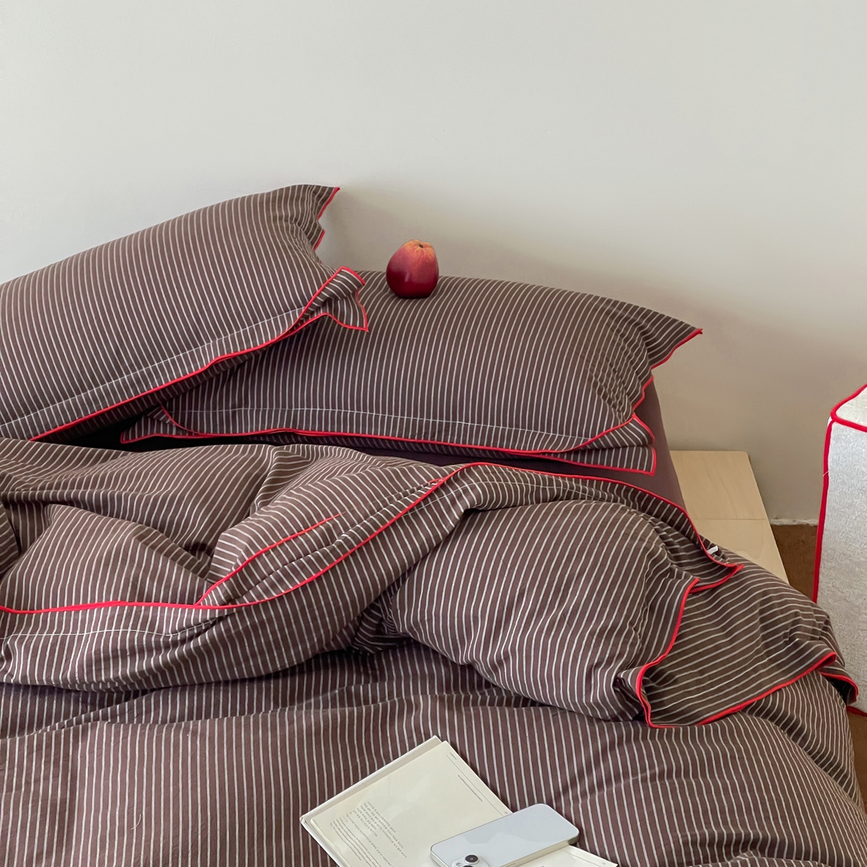 91家纺网 家纺一手货源 找家纺 例外 2025新款全棉纯棉色织水洗棉老钱工业风四件套 榛子深棕