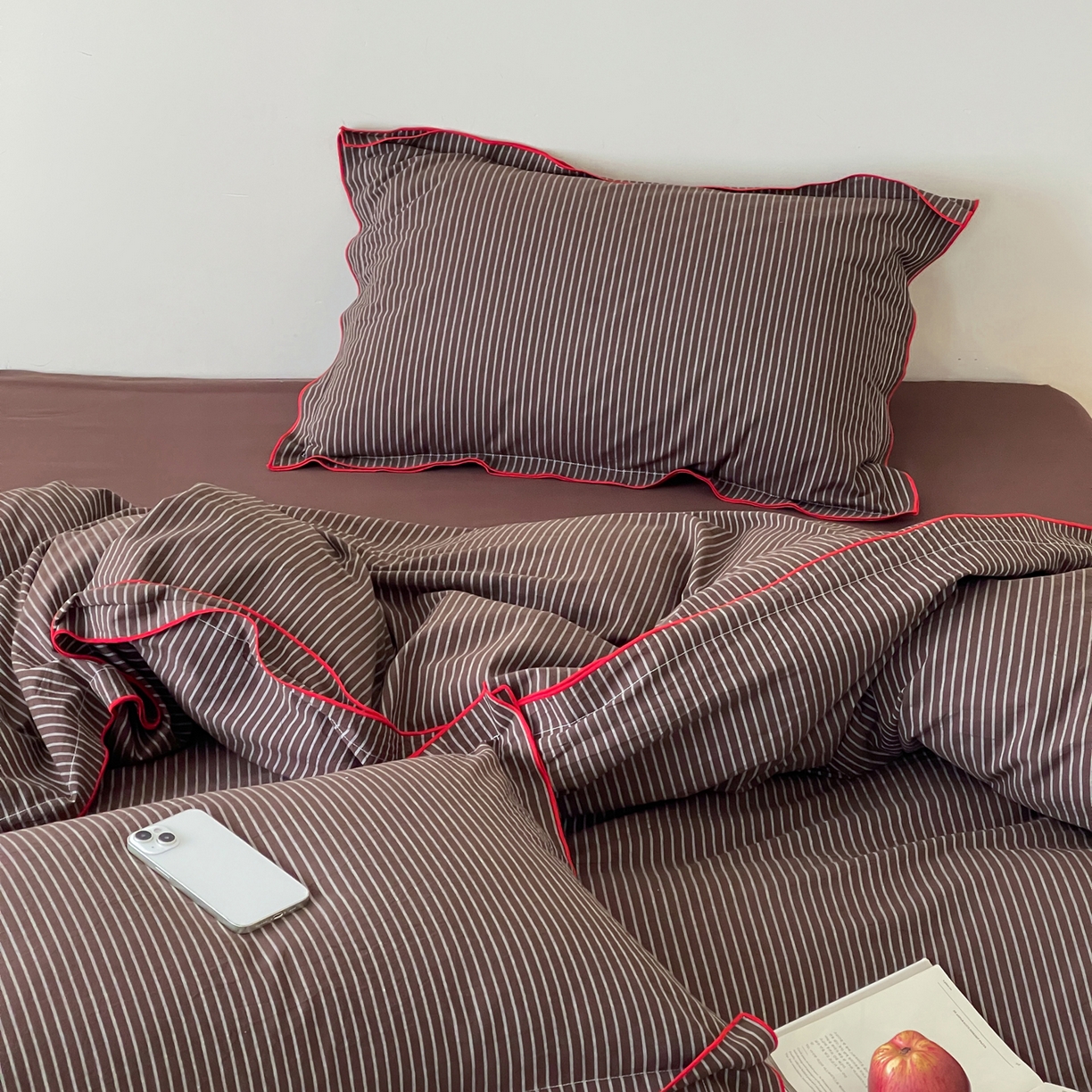 91家纺网 家纺一手货源 找家纺 例外 2025新款全棉纯棉色织水洗棉老钱工业风四件套 榛子深棕