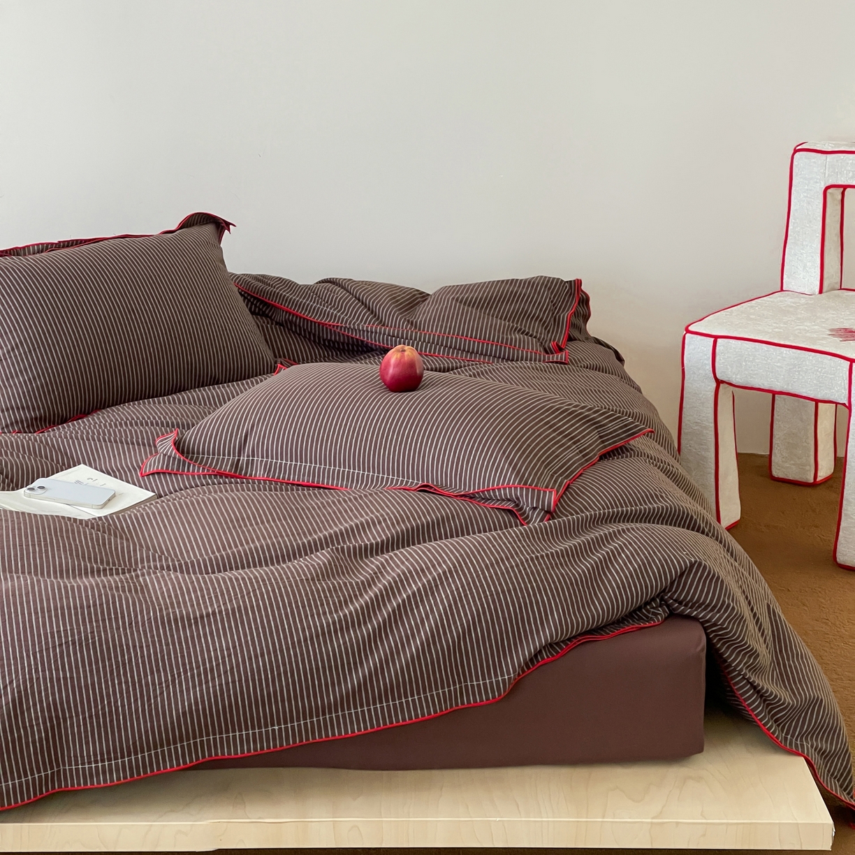 91家纺网 家纺一手货源 找家纺 例外 2025新款全棉纯棉色织水洗棉老钱工业风四件套 榛子深棕