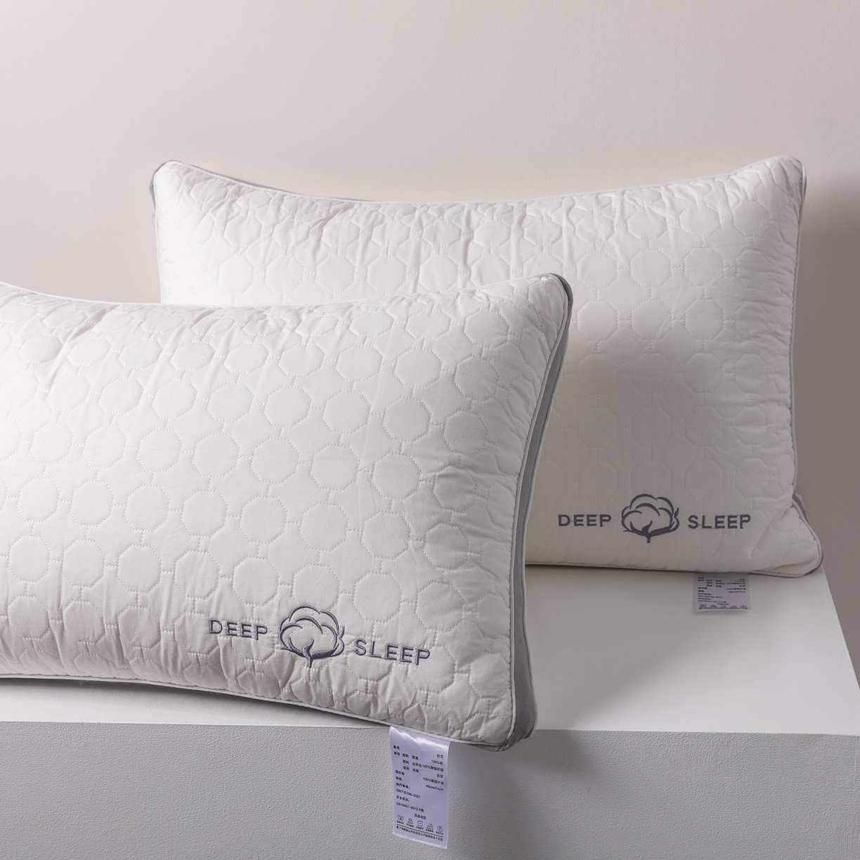 91家纺网 家纺一手货源 找家纺 （总）芯奇想 2025新款全棉立体绗绣枕（绣棉）单人枕头枕芯