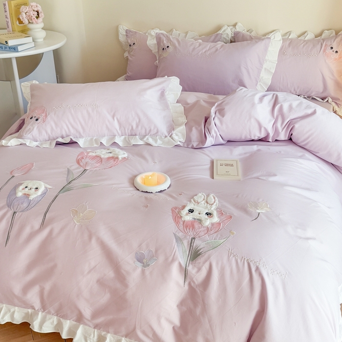 91家纺网 家纺一手货源 找家纺 优迈 2025新品全棉加厚水洗棉韩版小清新绣花工艺贴布绣四件套--郁金香小兔 郁金香小兔 浅紫