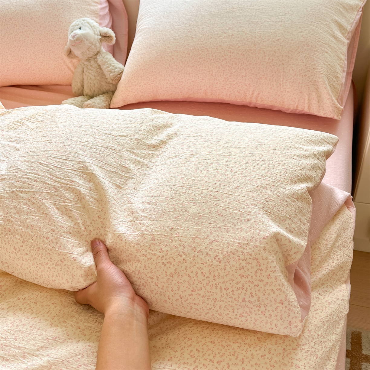 91家纺网 家纺一手货源 找家纺 （总）如约 2025新款木棉双层纱印花四件套