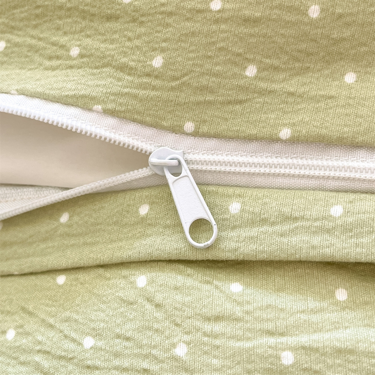 91家纺网 家纺一手货源 找家纺 如约 2025新款木棉双层纱印花四件套 小花抹茶绿