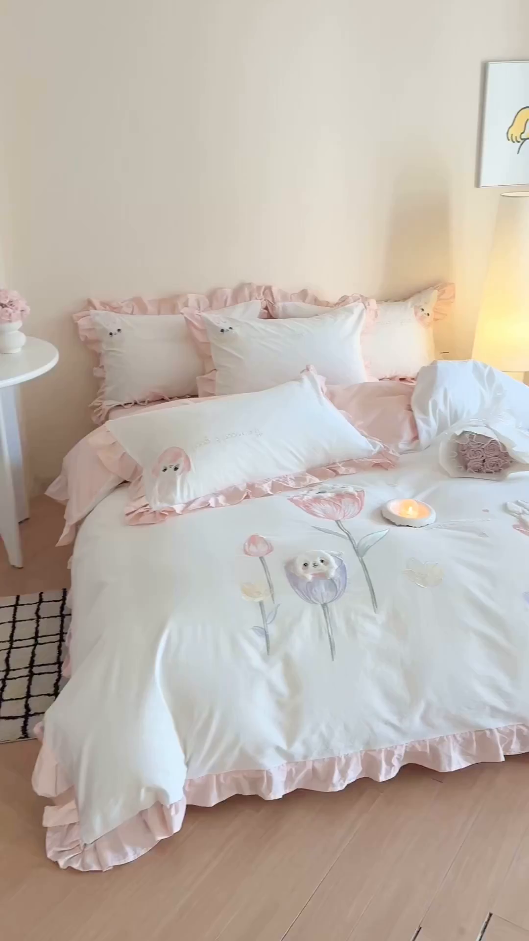 91家纺网 家纺一手货源 找家纺 优迈 2025新品全棉加厚水洗棉韩版小清新绣花工艺贴布绣四件套--郁金香小兔 郁金香小兔 粉白