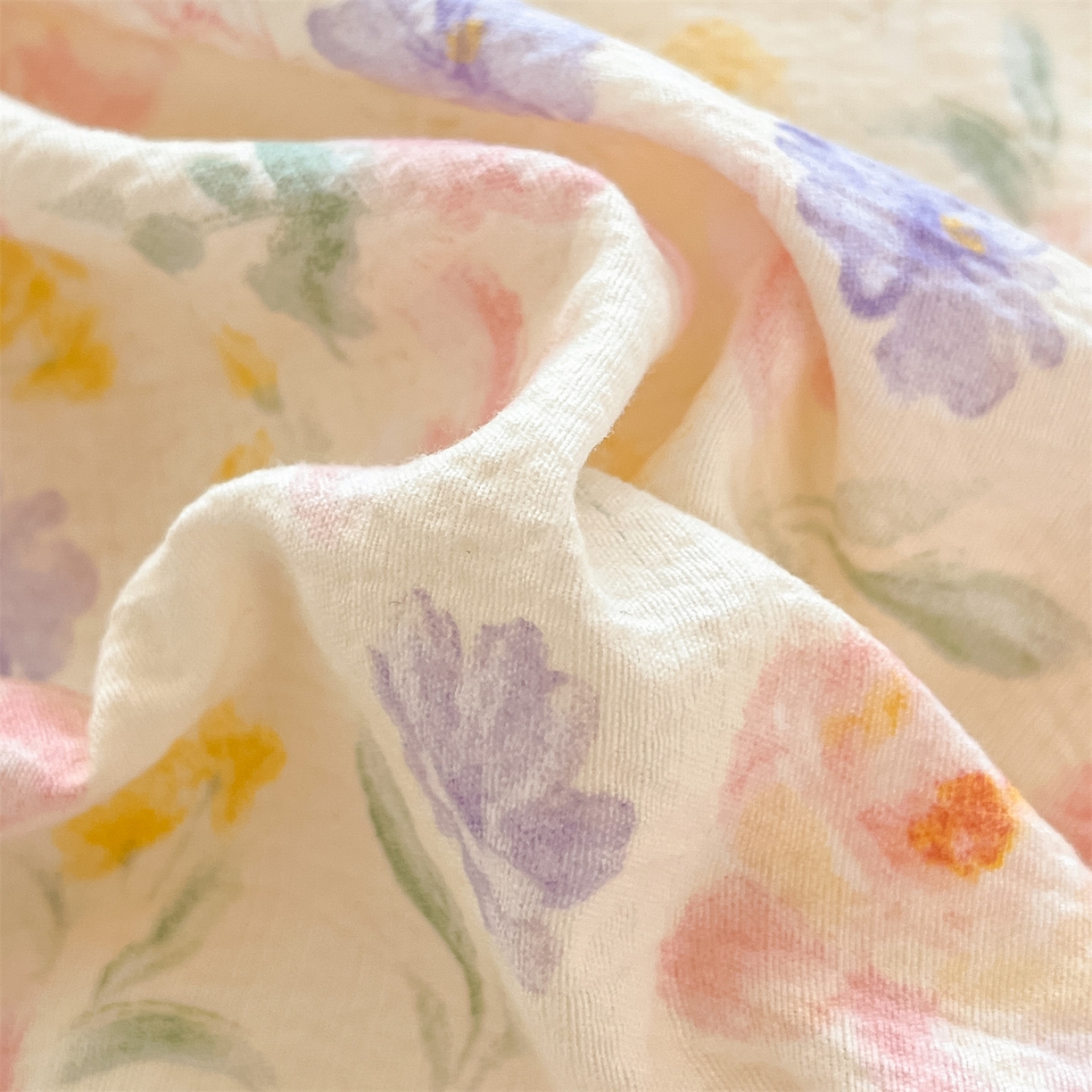 91家纺网 家纺一手货源 找家纺 如约 2025新款木棉双层纱印花四件套 春日来信