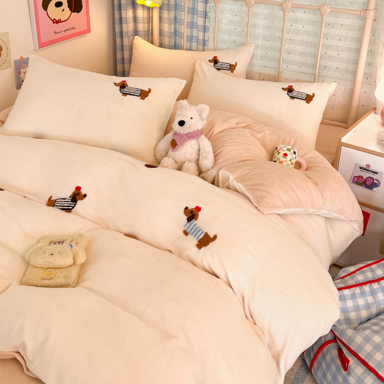 91家纺网 家纺一手货源 找家纺 （总）羚羊语家纺 2025新款牛奶绒手作款樱桃女孩四件套毛巾绣刺绣花秋冬加厚法莱绒法兰绒珊瑚绒三件套（买家秀请联系客服!）